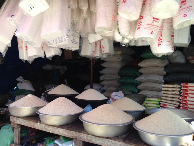 Marché à Vientiane